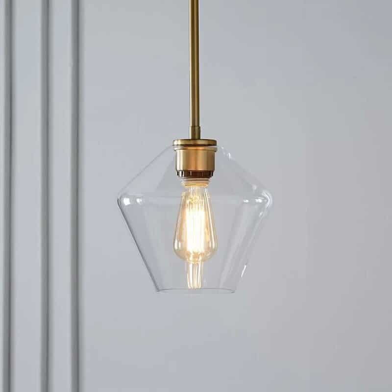 Suspension contemporaine en verre cristallin