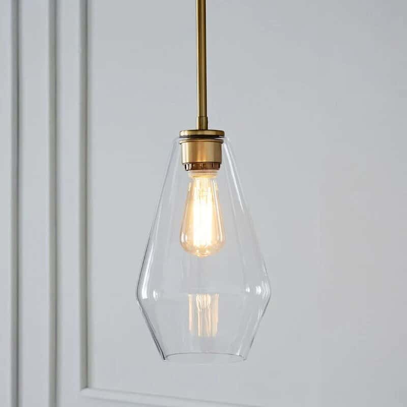 Suspension contemporaine en verre cristallin