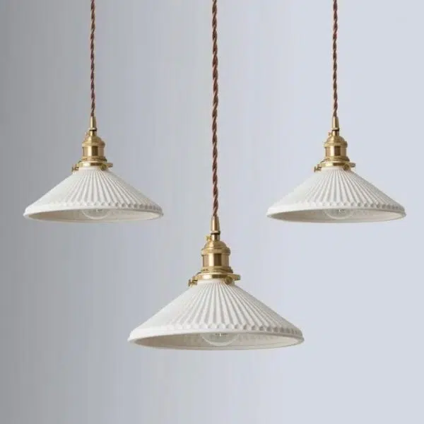 Suspension luminaire en céramique d'inspiration rétro