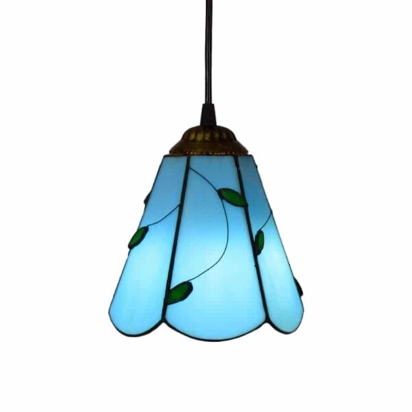 Suspension luminaire Tiffany aux motifs floraux délicats