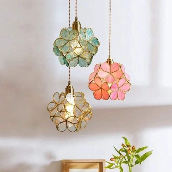 Suspension lumineuse cristalline d'inspiration Art Nouveau
