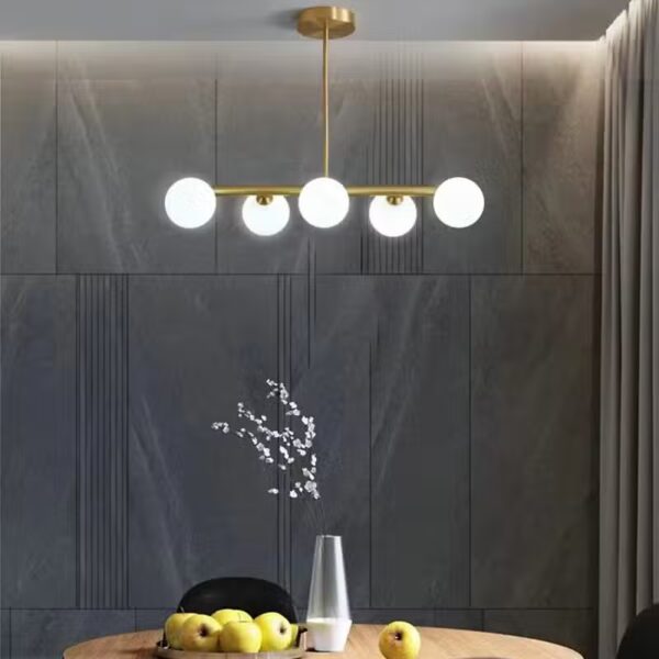 Suspension design contemporaine : cinq globes lumineux LED