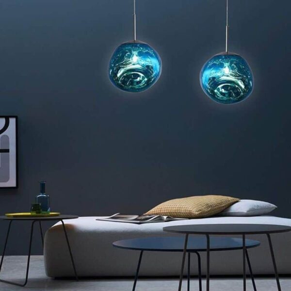 Suspension luminaire asymétrique aux courbes fluides