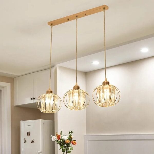 Moderne Hängeleuchte mit satiniertem Goldfinish