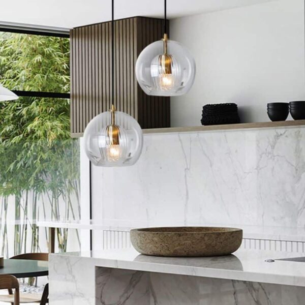 Suspension luminaire en pierre de verre sculptée
