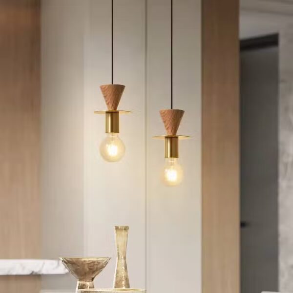 Suspension nordique en bois précieux et finitions cuivrées