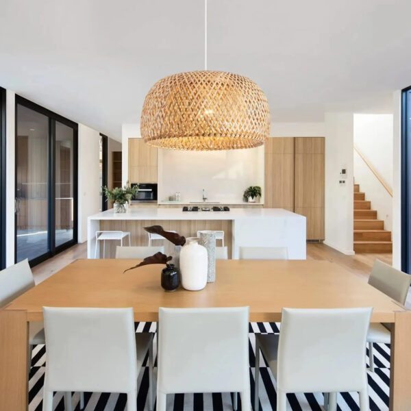 Suspension artisanale en bambou d'inspiration nordique