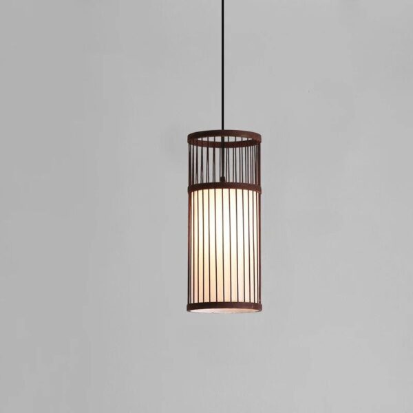 Suspension artisanale en bambou d'inspiration orientale
