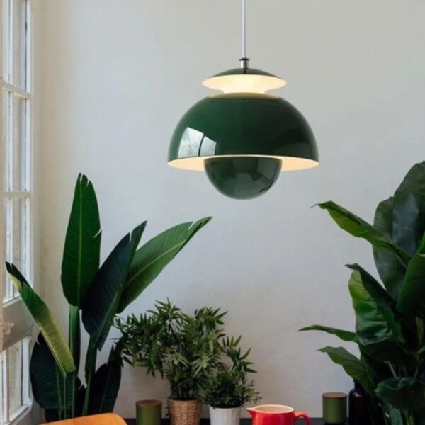 Von organischen Formen inspirierte Design-Hängeleuchte
