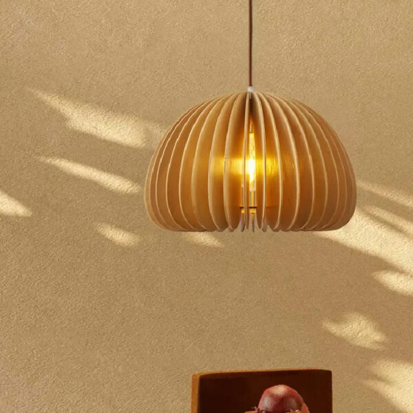 Suspension lumineuse artisanale en bois naturel pour salle à manger