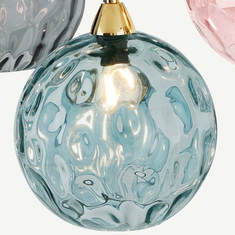 Suspension contemporaine en verre teinté aux accents nordiques