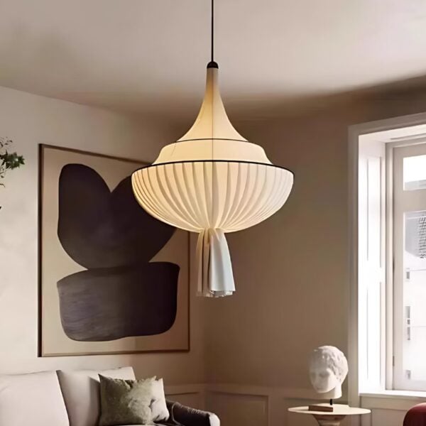 Suspension Lumineuse en Tissu d'Inspiration Orientale