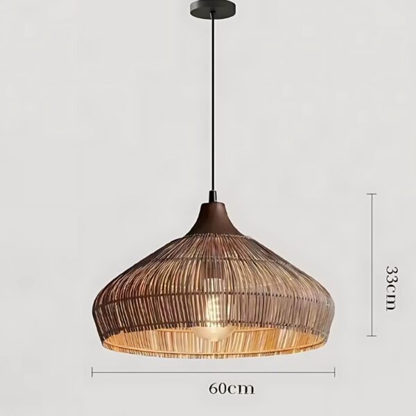 Suspension luminaire artisanale en rotin d'inspiration orientale