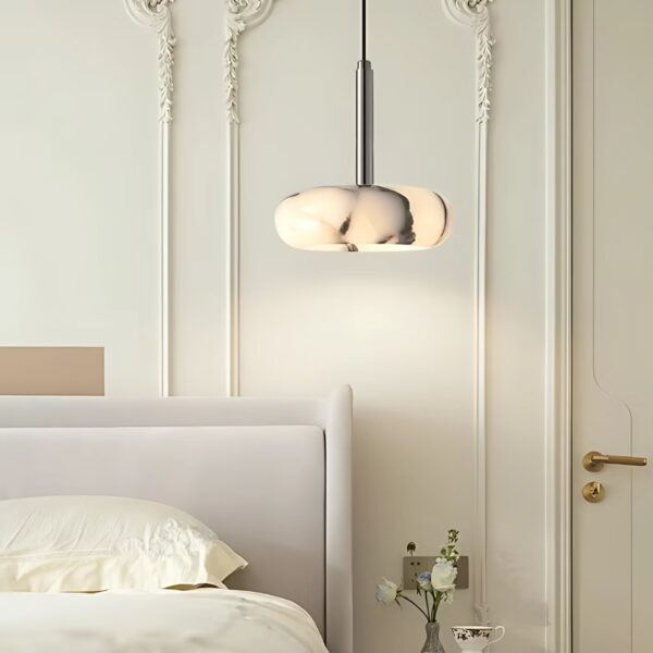 Suspension lumineuse en pierre naturelle au design nordique