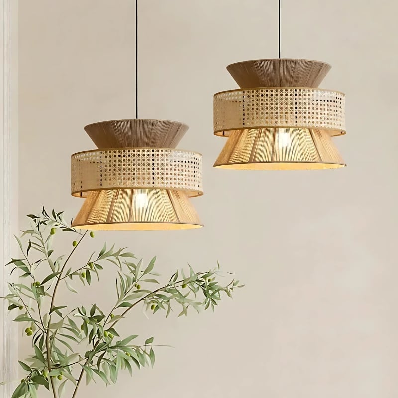 Suspension Artisanale en Rotin d'Inspiration Contemporaine