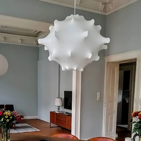 Suspension design aux influences asiatiques contemporaines